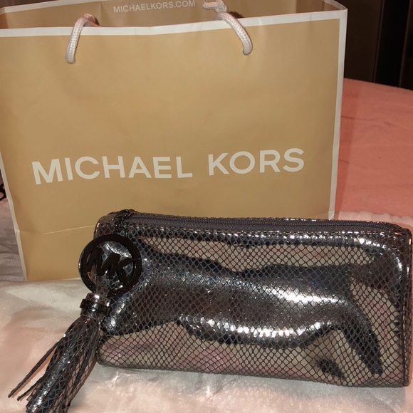 Michael Kors Handbags - NWOT MICHAEL KORS Small Pewter Python Pouch